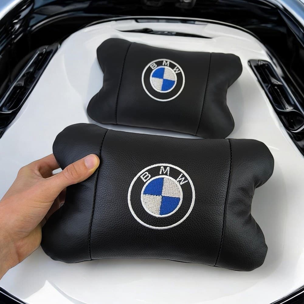 Набір автомобільних подушок з натуральної шкіри BMW фото