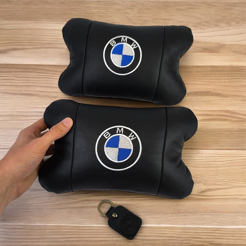 Набір автомобільних подушок з натуральної шкіри BMW фото