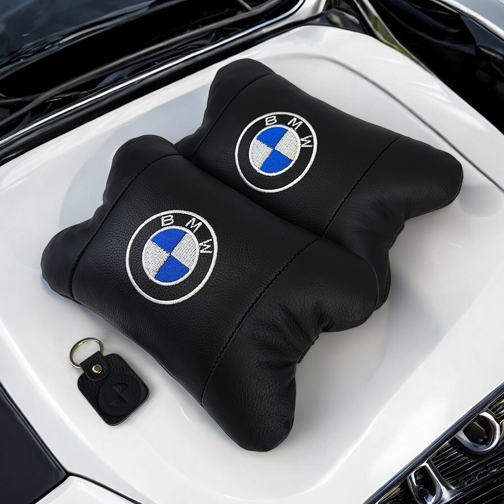 Набір автомобільних подушок з натуральної шкіри BMW фото
